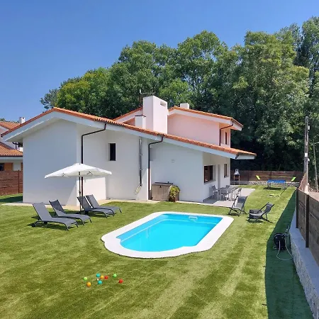 Vivienda Vacacional Villa Valdes Llanes Esterno foto